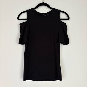 Reitman’s cold shoulder black top size XS